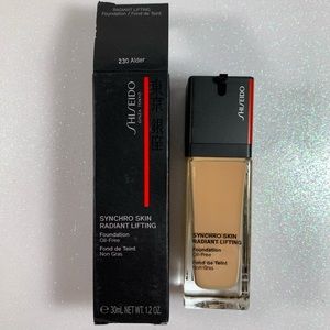Shiseido Synchro Skin Radiant Lifting Foundation Alder 230